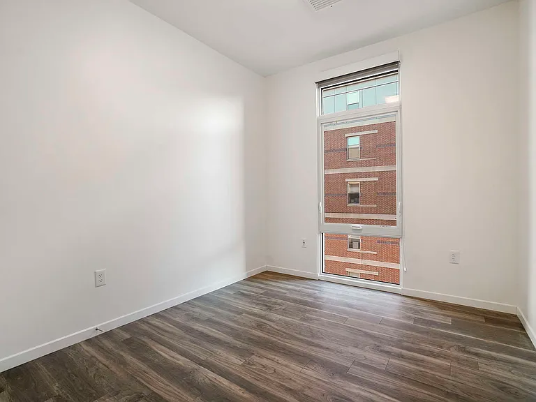 839 Beacon — Photo 27