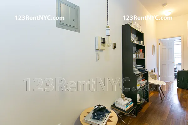 Rented by Chartwell Manhattan Realty | media 12