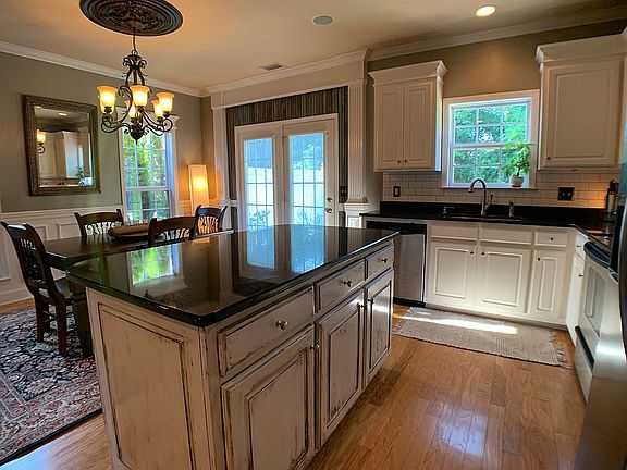 5th image of 2743 Waywood Dr
