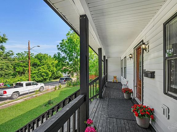 4th image of 2428 Kremer Ave