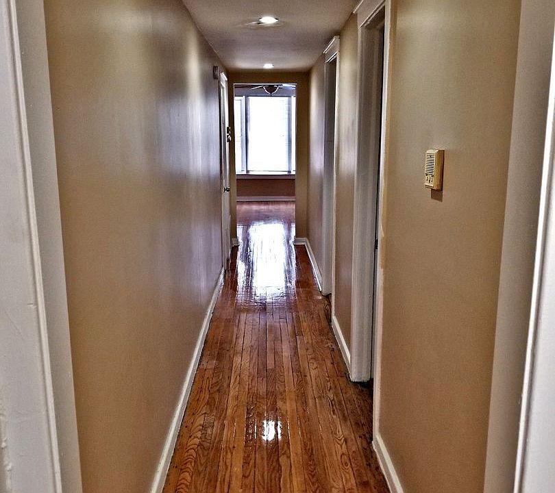 1st image of 7024 S Clyde Ave #1N