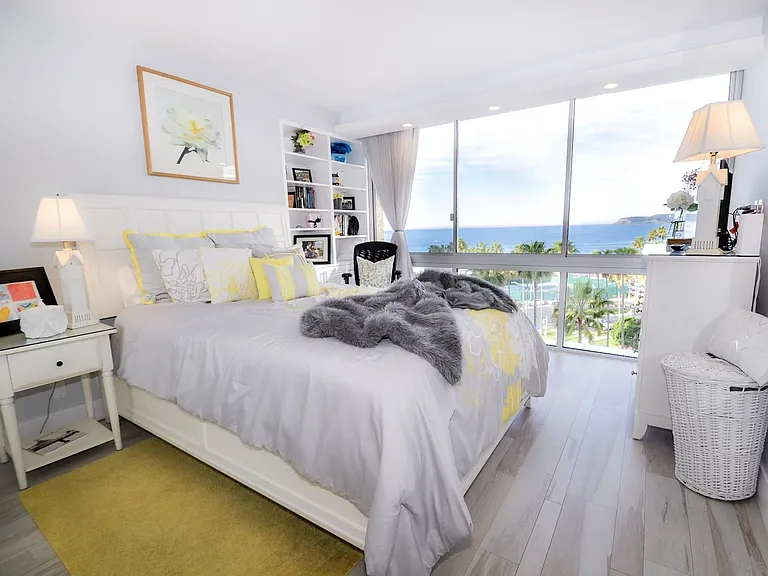 1820 Avenida Del Mundo #609 — Photo 22
