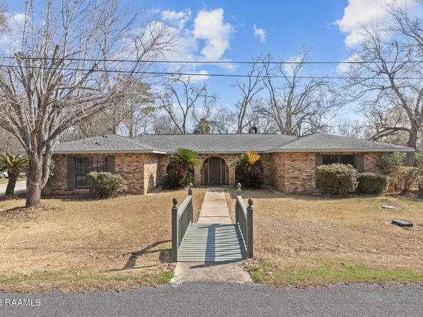 118 Garrigue Dr, Opelousas, LA 70570