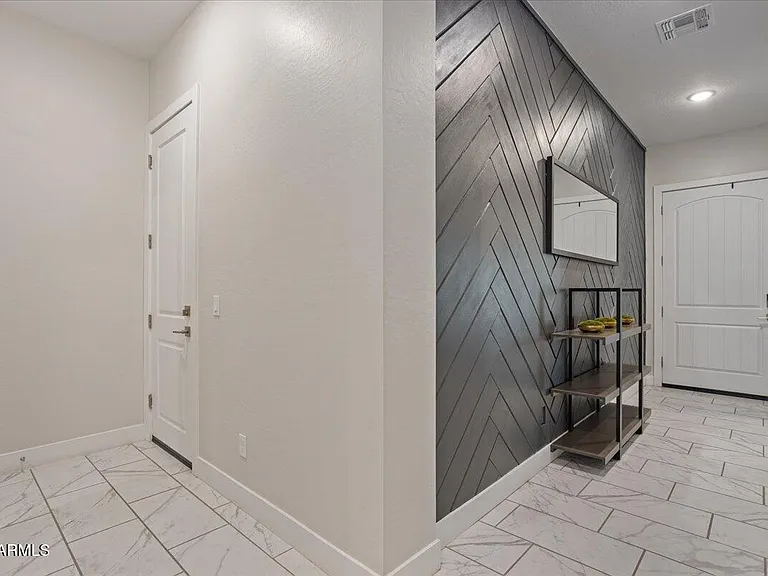 21147 W Hillcrest Blvd — Photo 22
