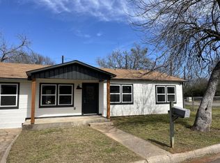 1405 Hovey St, Bridgeport, TX 76426