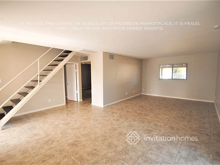 8018 W Osborn Rd — Photo 2