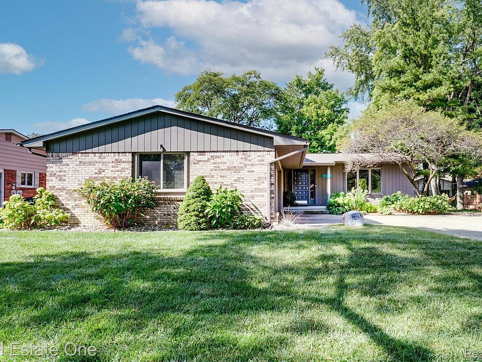 1st image of 6749 Little Creek Dr