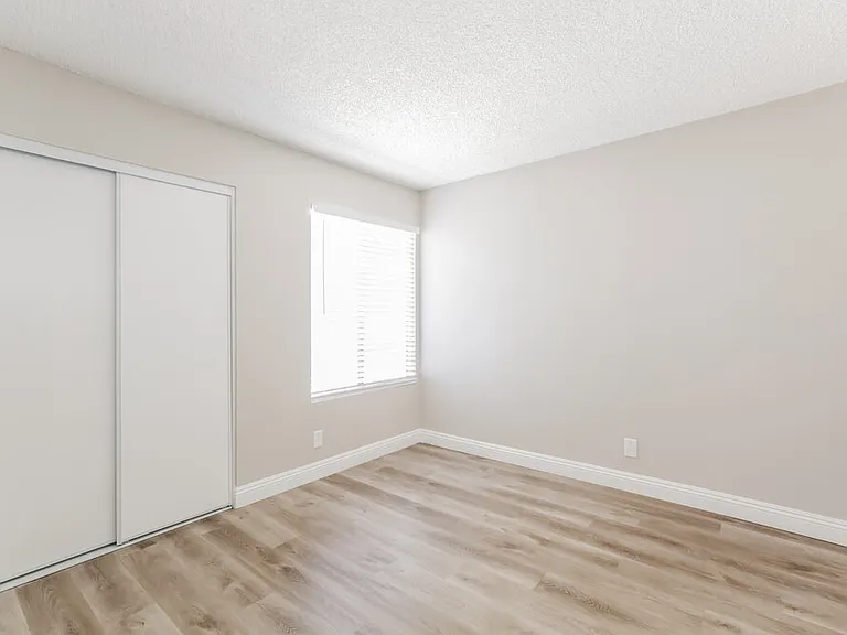3145 Laurel Ave — Photo 11