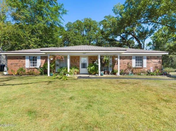 446 Park St, Lucedale, MS 39452