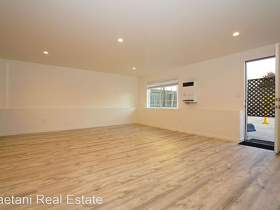 4th image of 4725 Irving St #11466168