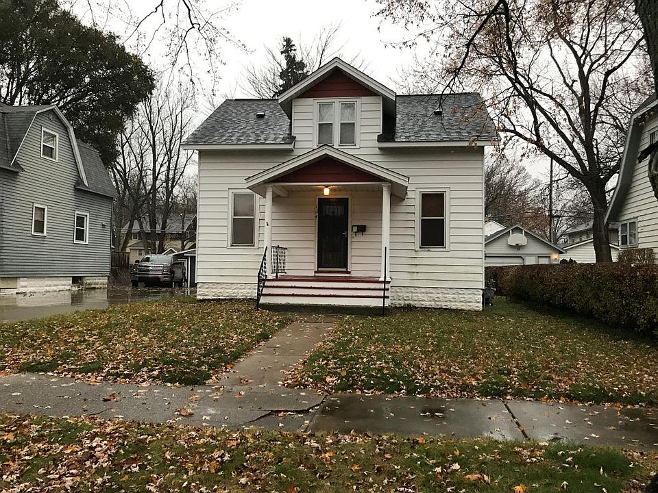 1st image of 134 E 21st St