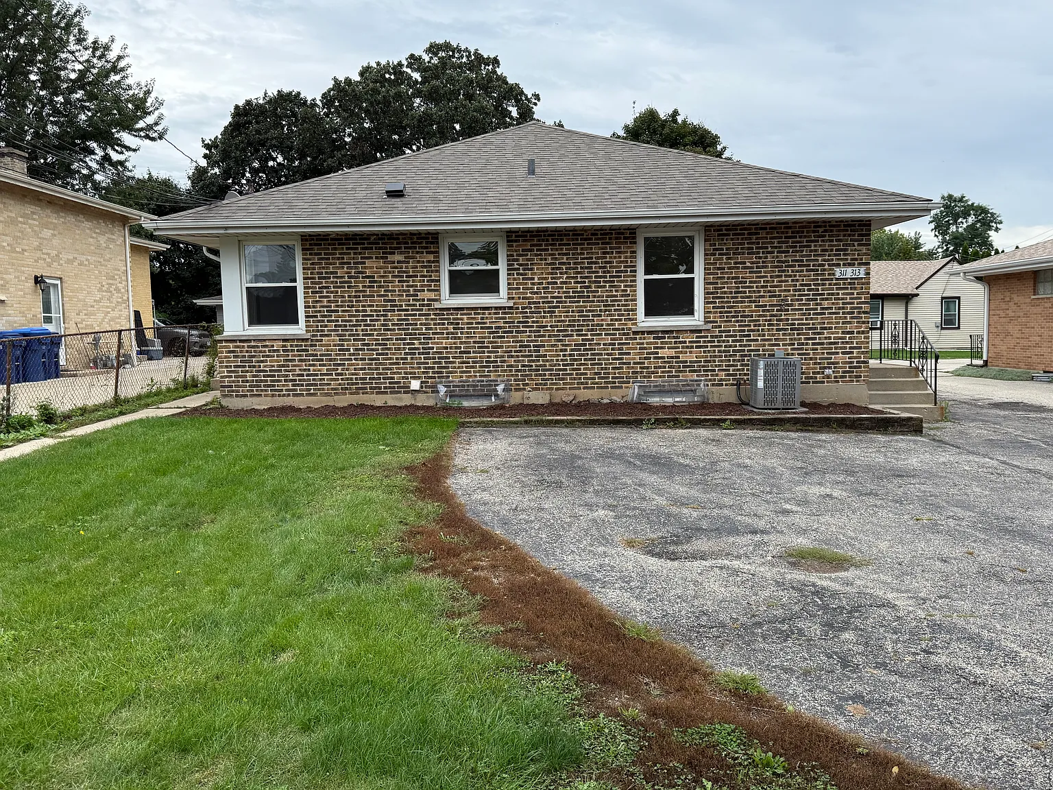 311 Euclid Ave — Photo 1