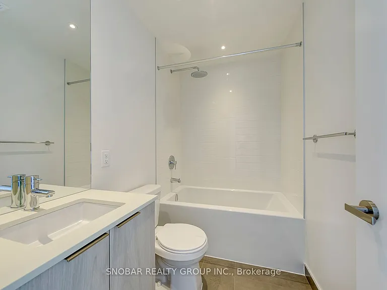 448 Burnhamthorpe Rd W #5708 — Photo 31
