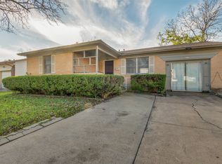 2217 Garden Oaks Dr, Irving, TX 75061