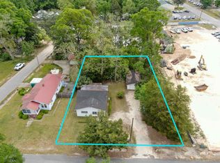 120 N 8th St, Defuniak Springs, FL 32433