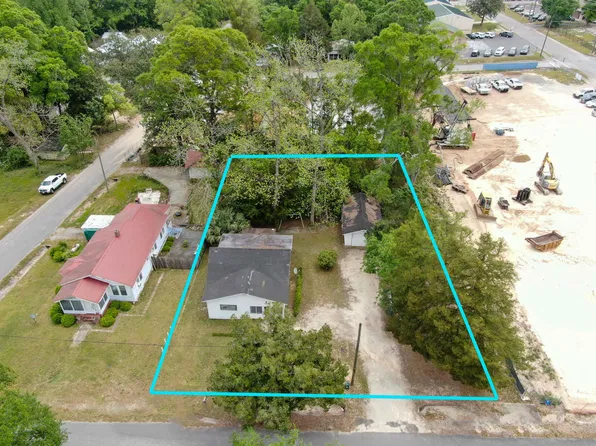 120 N 8th St, Defuniak Springs, FL 32433