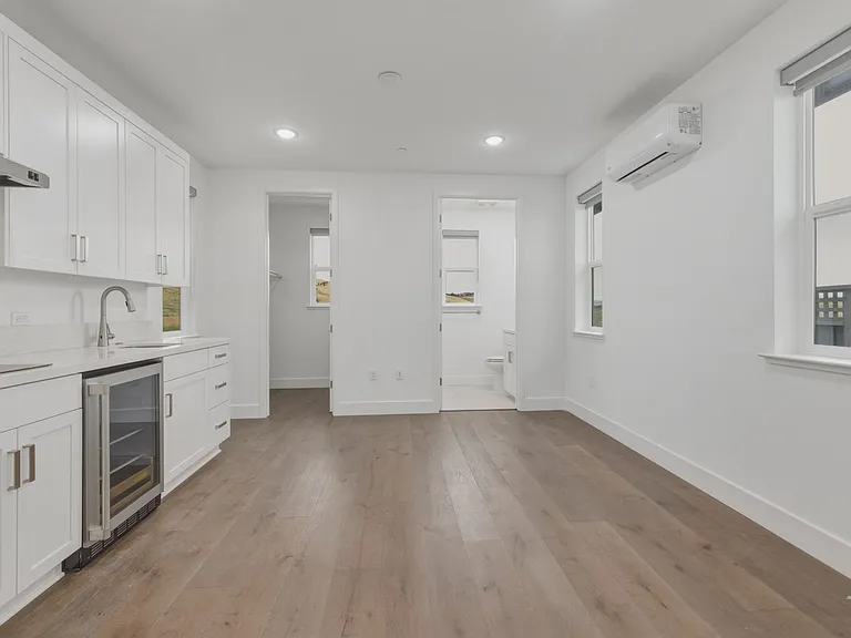 4088 Gallagher Ln — Photo 2