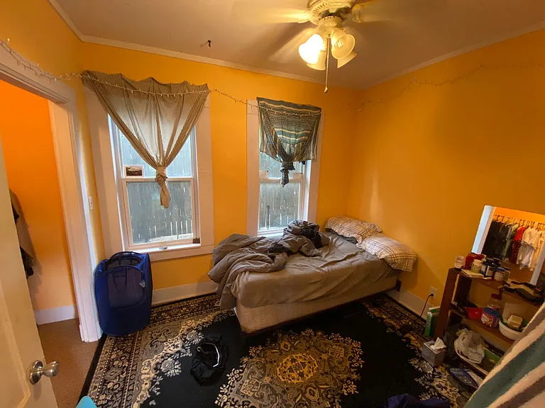 819 S Van Buren St — Photo 7