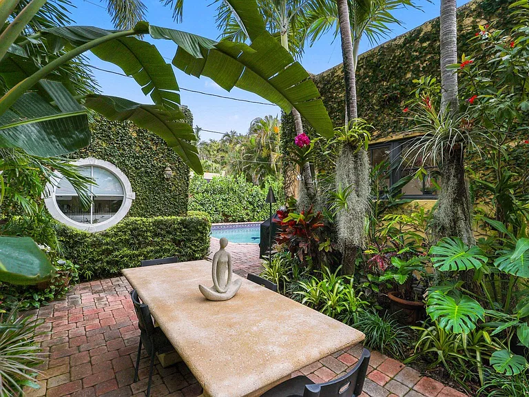 605 Sunset Rd — Photo 13