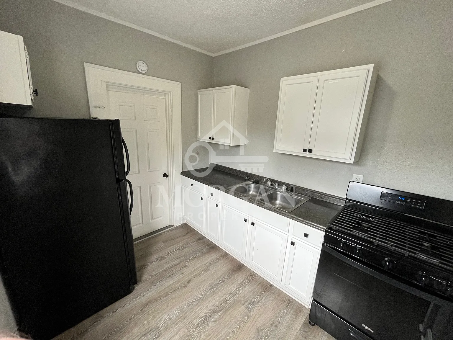 716 South 14th Street - New Castle - . — Photo 4
