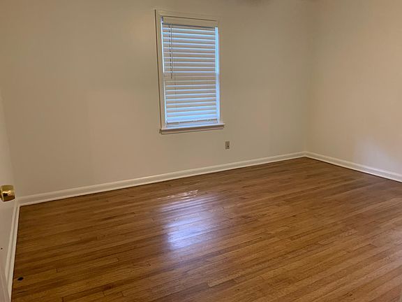 2nd image of 4935 Southern Cv
