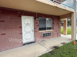Whitehall Garden Apartments, Saint Petersburg, FL 33712