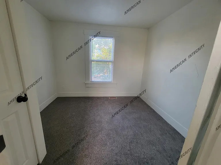 15 N Van Lear St — Photo 10