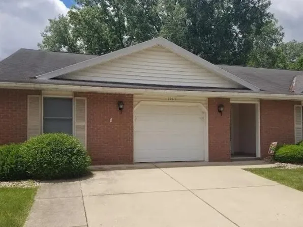 1211 Hillcrest Dr, Ashland, OH 44805