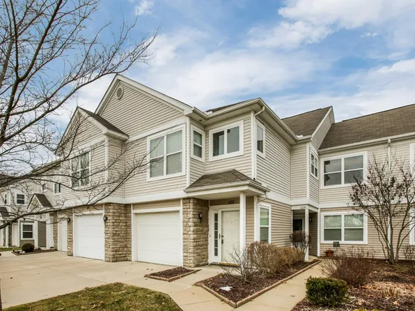 633 Fieldstone Cir W, Chelsea, MI 48118