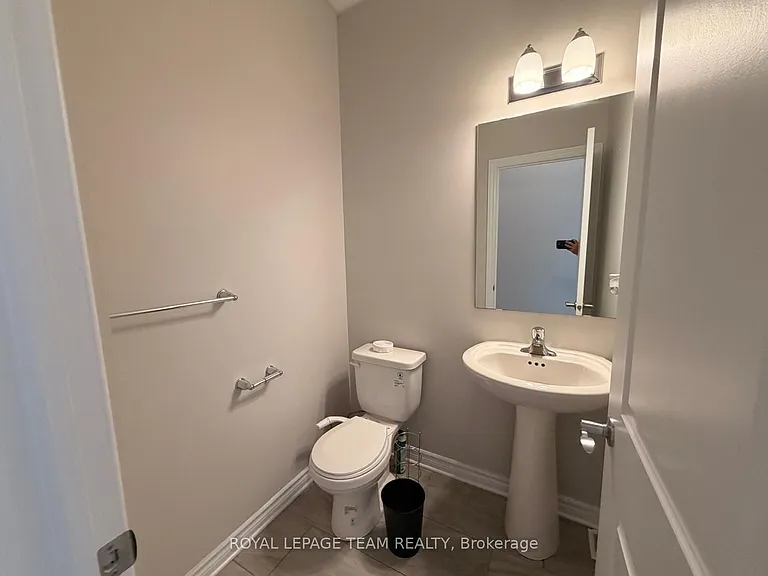 343 Grackle St N — Photo 6