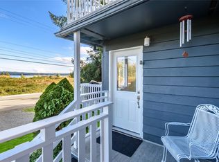 5429 Island Hwy N, Lantzville, BC