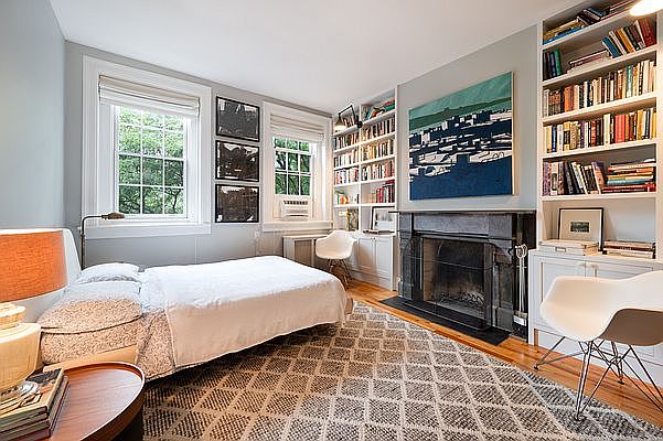 1st image of 130 Dean St APT 4