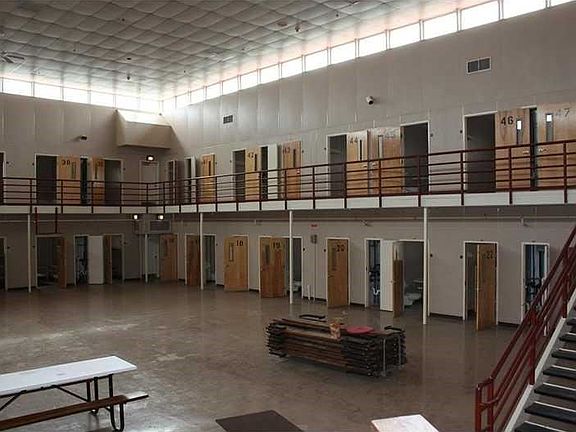 4th image of 112 Academy Way