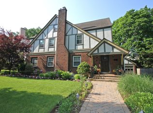 90 Gates Ave, Montclair, NJ 07042