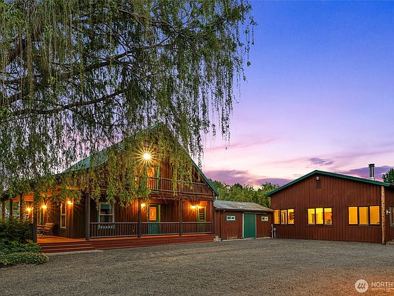 3rd image of 1750 Rader Road