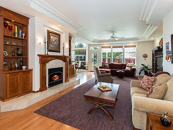 3rd image of 1177 Woodfords Ln