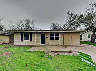 2815 Ash Park Dr, Richland Hills, TX 76118
