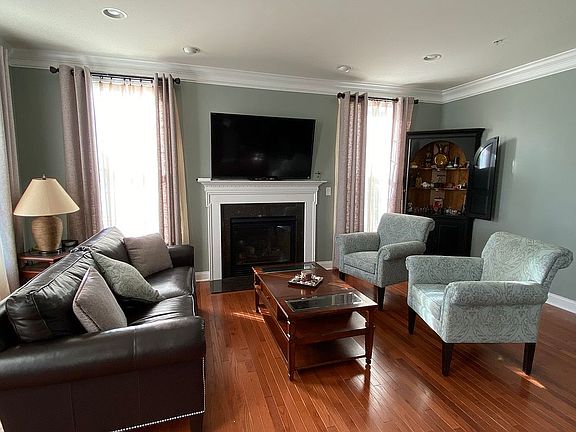 3rd image of 12 Corning Fairbanks Way