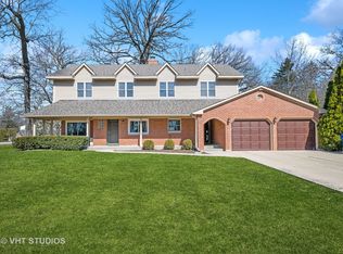 1125 Quassey Ave, Lake Bluff, IL 60044