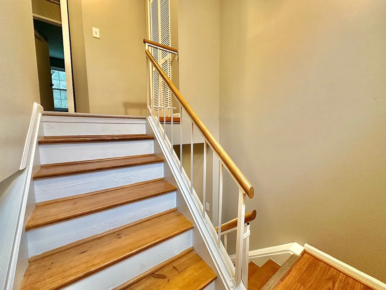 3 bed, 2.5 bath, 1260 sqft, $2,599 — Photo 3