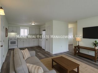 22 Hillside Ln #4, Lewiston, ME 04240
