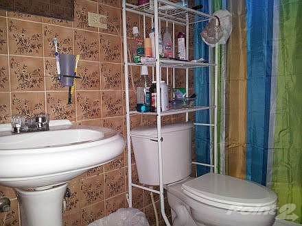 Nice bathroom