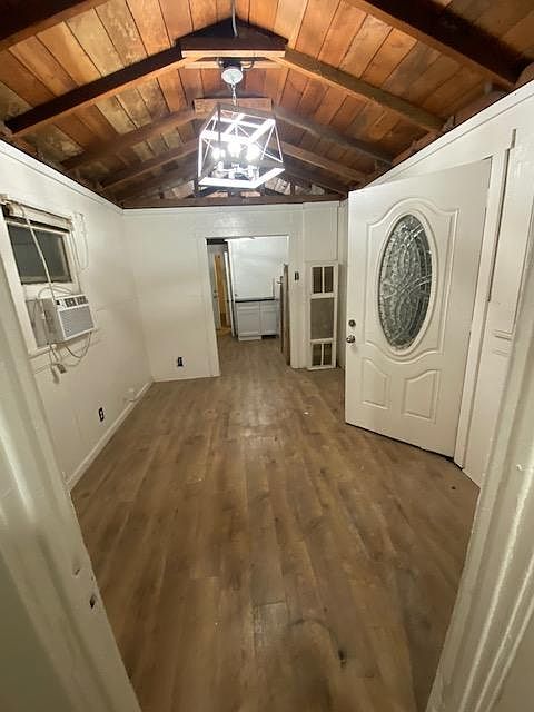 1st image of 408 1/2 Washington Ave #1/2