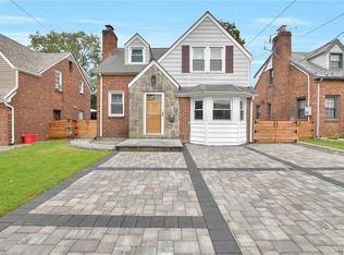 47 Poppy Ave, Franklin Square, NY 11010