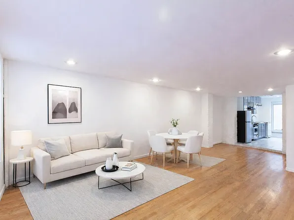 320 42nd St, Brooklyn, NY 11232