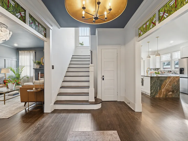 301 Washington Ave — Photo 7