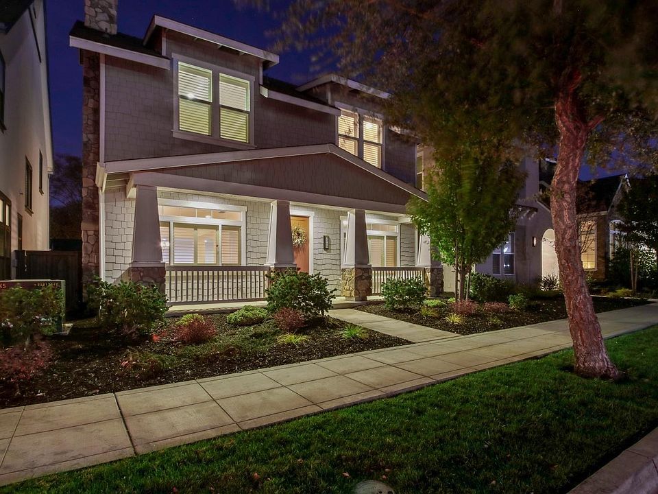 1st image of 3209 Crocker Dr
