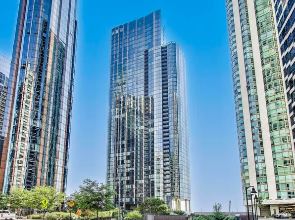 211 N Harbor Dr #Townhouse 01, Chicago, IL 60601