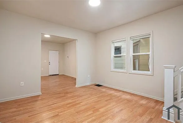 48 S Richardson Ave — Photo 7