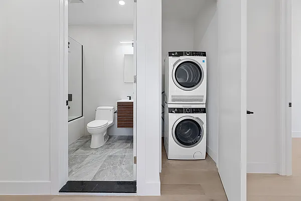 Rented by REAL New York | media 24